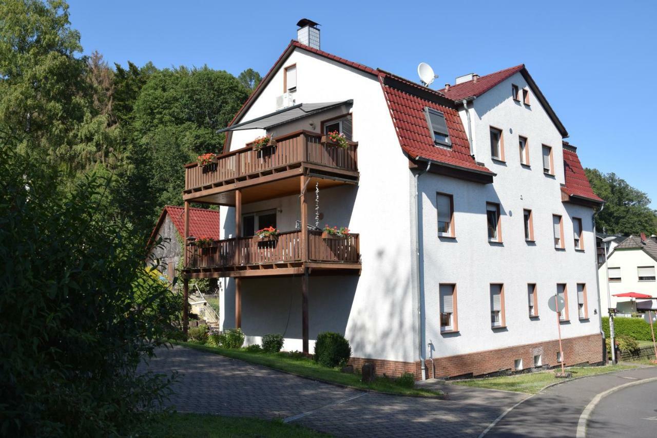 Moderne Und Sehr Gemuetliche Ferienwohnung Wattenbach Exterior photo